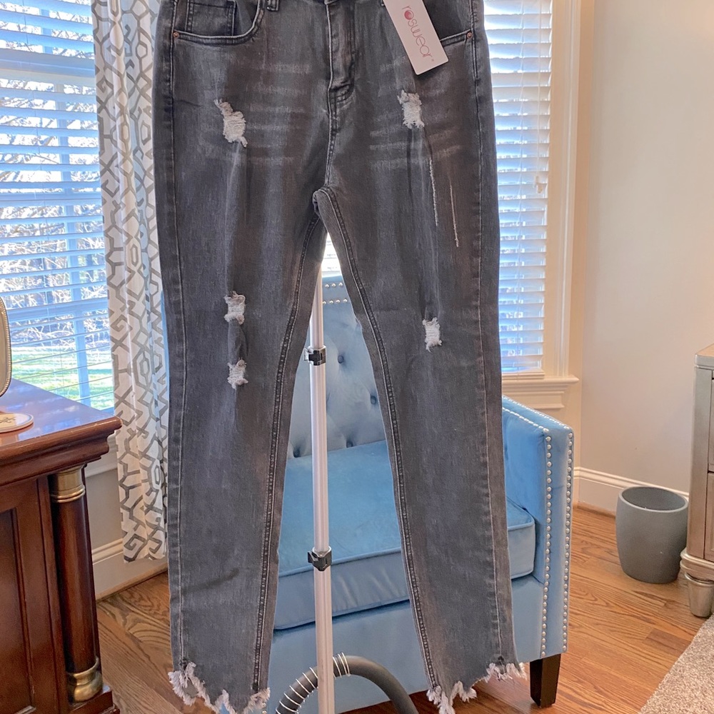 Roswear denim jogging in black